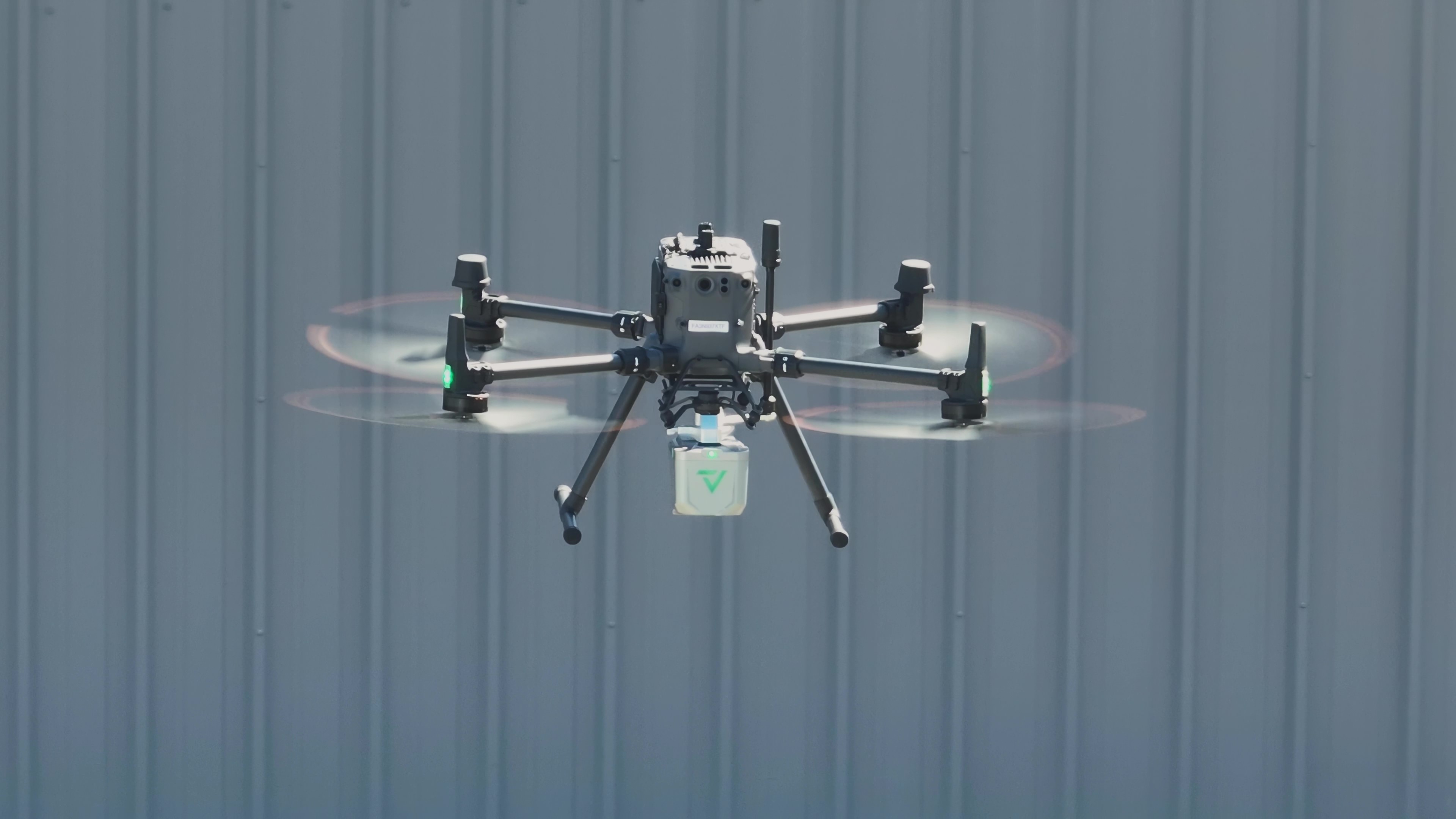 TV540_Hovering2.jpg